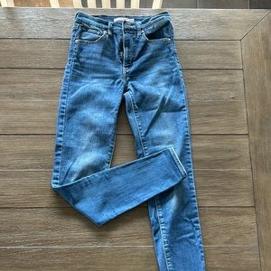 Levi’s Mile High Super Skinny Jeans